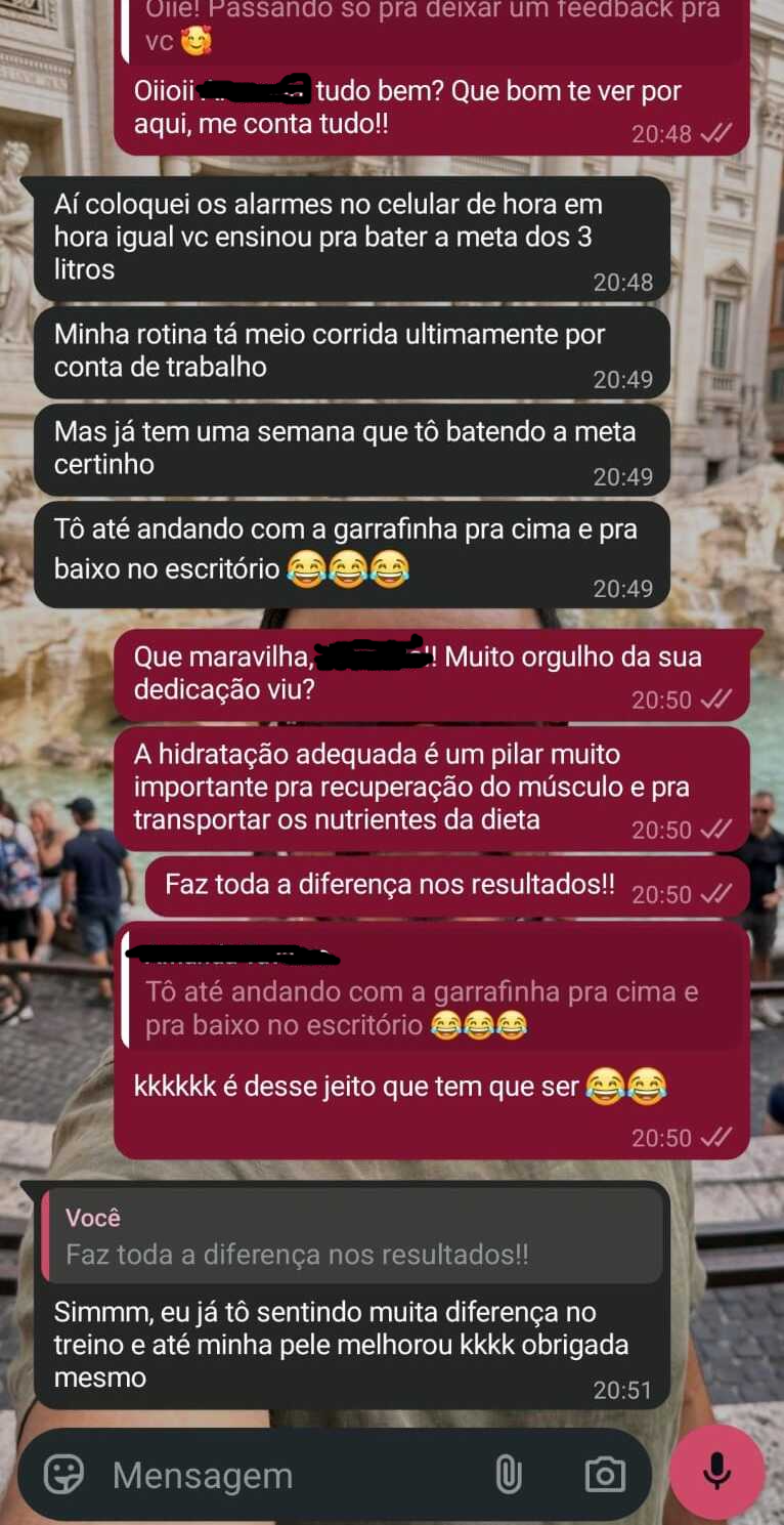 Aluna comenta que bater a meta diária de água fez diferença no treino